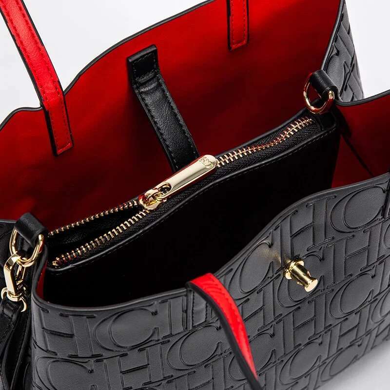 CH Fashion Brand Emed Pattern Leather Fashionable Designer Casual Messenger Bag Women's