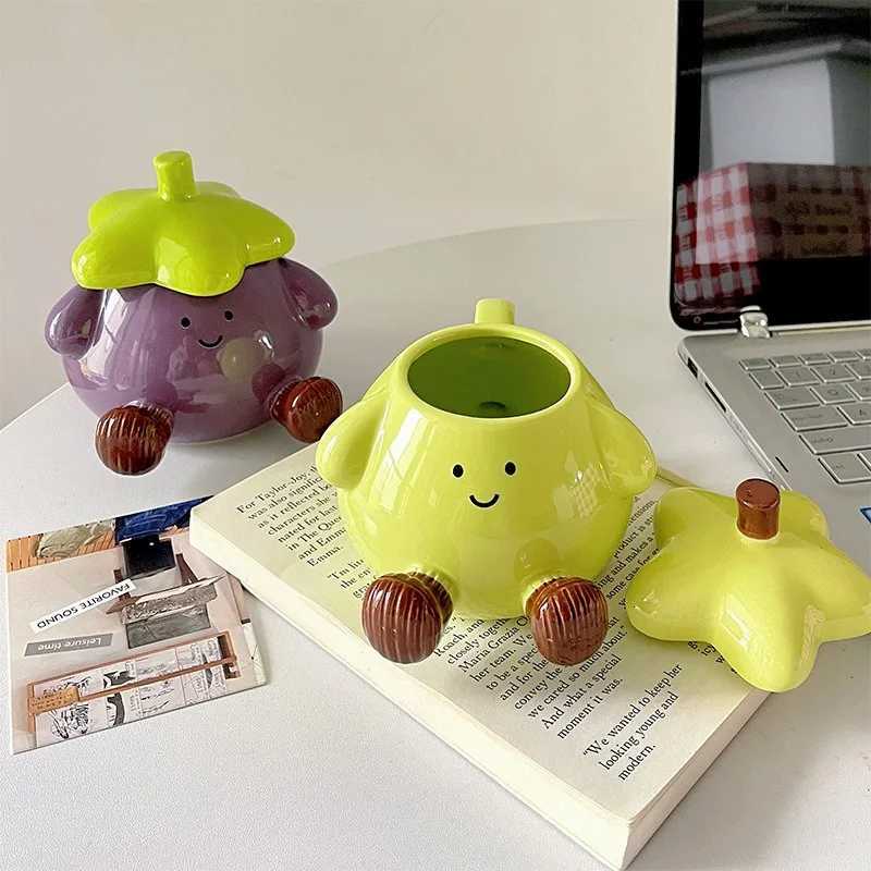 Birthday Gift for Boys Cute and Funny Eggplant Smiling Face Ceramic Mark Cup with Lid Y251125