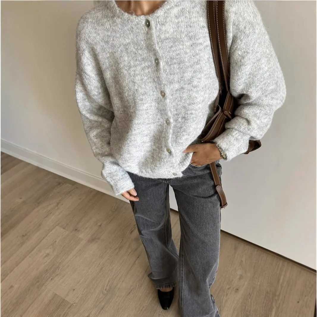 Cardigan Women Knitting Coat Sweater Knitted Jacket Single Breasted Round Collar Autumn Winter Vintage Knitwear OuterwearT251125