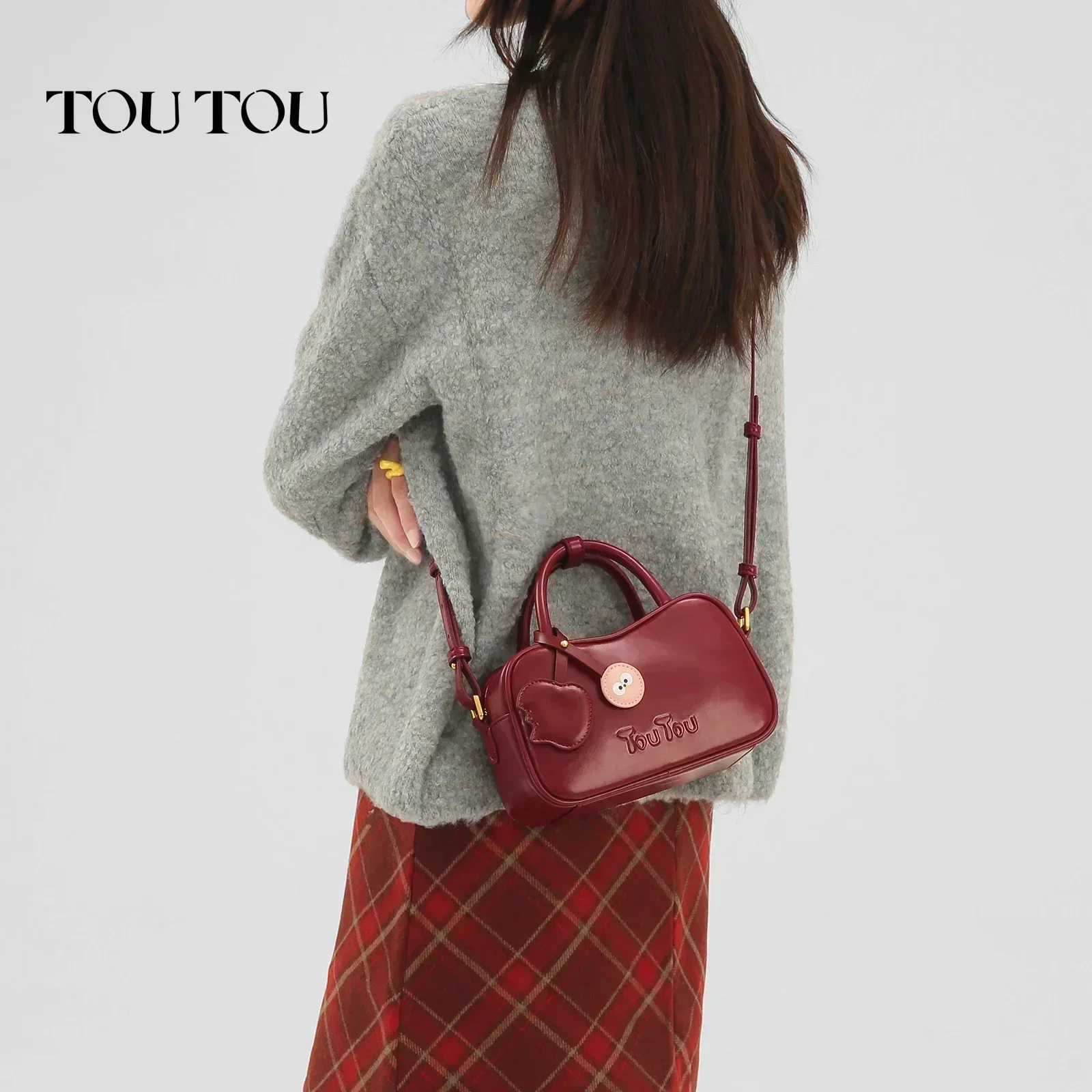 TOUTOU Womens Bowling Bag Shoulder Strap Mini Copy Bag Cute Pendant Designer Brand Boston Handbag Cross Body Bag Christmas Gift W250421