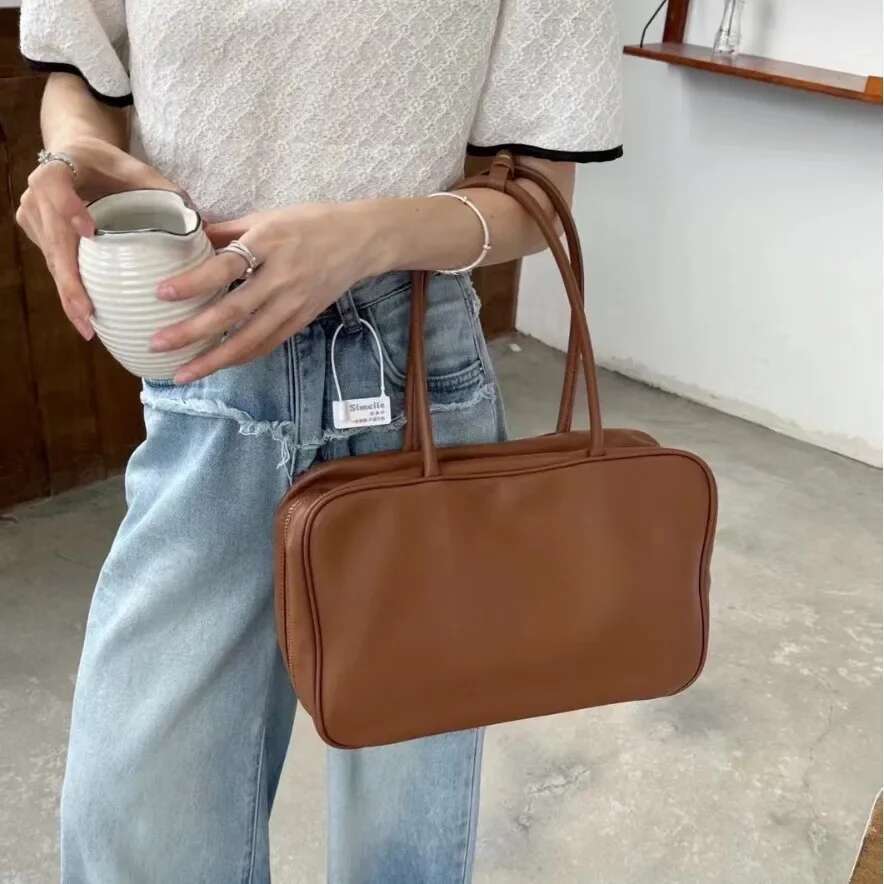 Designer Bag Women's Genuine Shoulder New Niche Cow Leather Autumn/Winter Boston Bag Motorcycle Equipment Accessories
