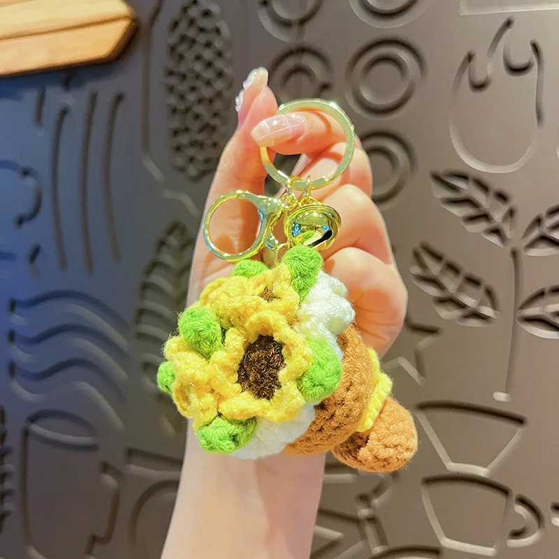 Cute Crochet Bouquet Keychain Mini Hand-knitted Flower Keychain Ring Car Bag Hanging Pendant Ornament Lover Valentines Day giftXJ251125