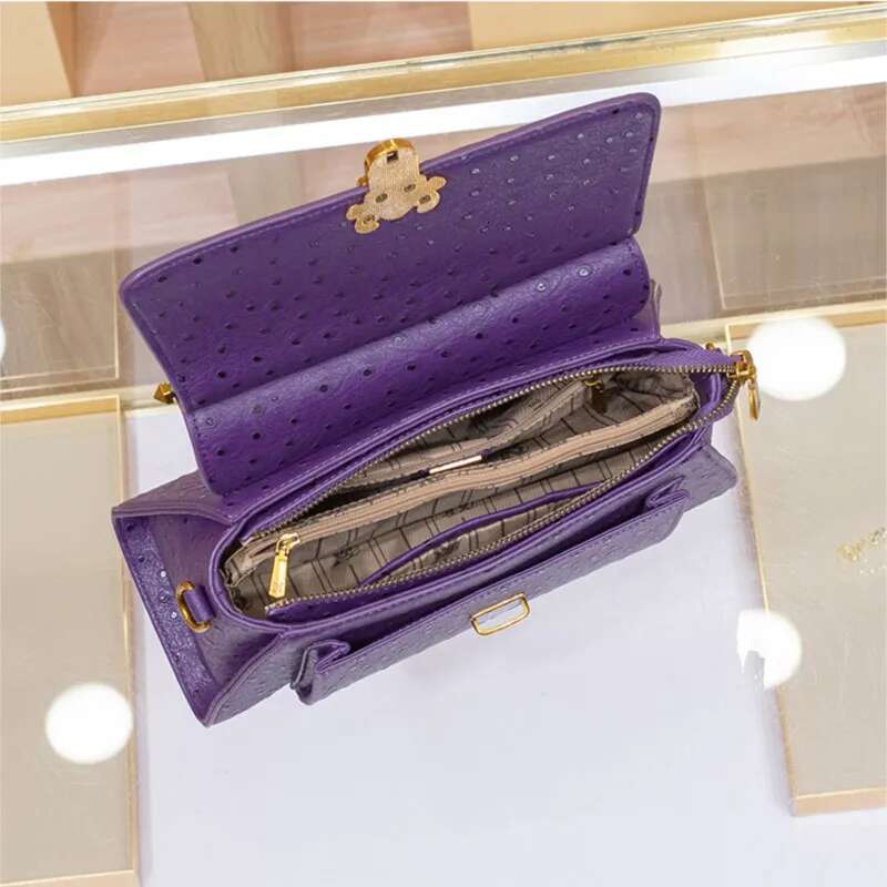 Women's Handbag Large Capacity 2025 New Autumn And Winter High-End Feeling Light Designer Fashionable Shoulder Crossbody