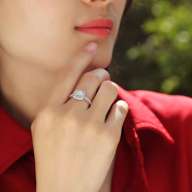 1CT S925 Sterling Silver Moissanite Ring for Women Fashion Plated 18K Platinum Wedding Ring Luxury Jewelry Gift