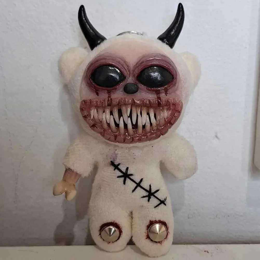 Gothic Halloween Keychain Handcrafted Creepy Cute Plush Doll Keychain with One Eye Weird Horror Doll Design Backpack AccessoriesXJ251125