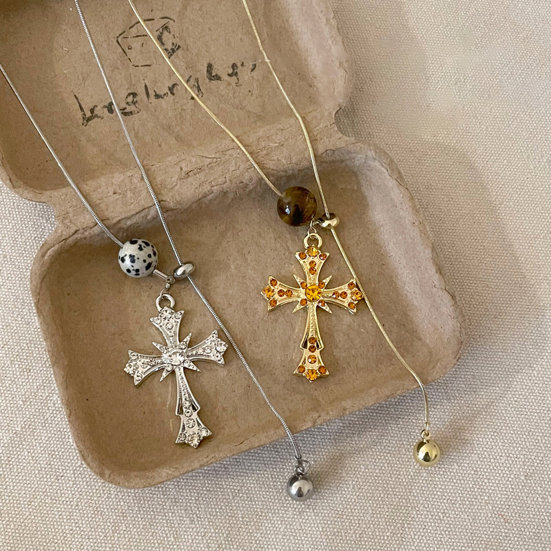 Inlaid Diamond Head Cross Pendant Necklace Sweet Cool Style Light Luxury High-end Sweater Chain Design Sense Niche Jewelry for Women - view 5