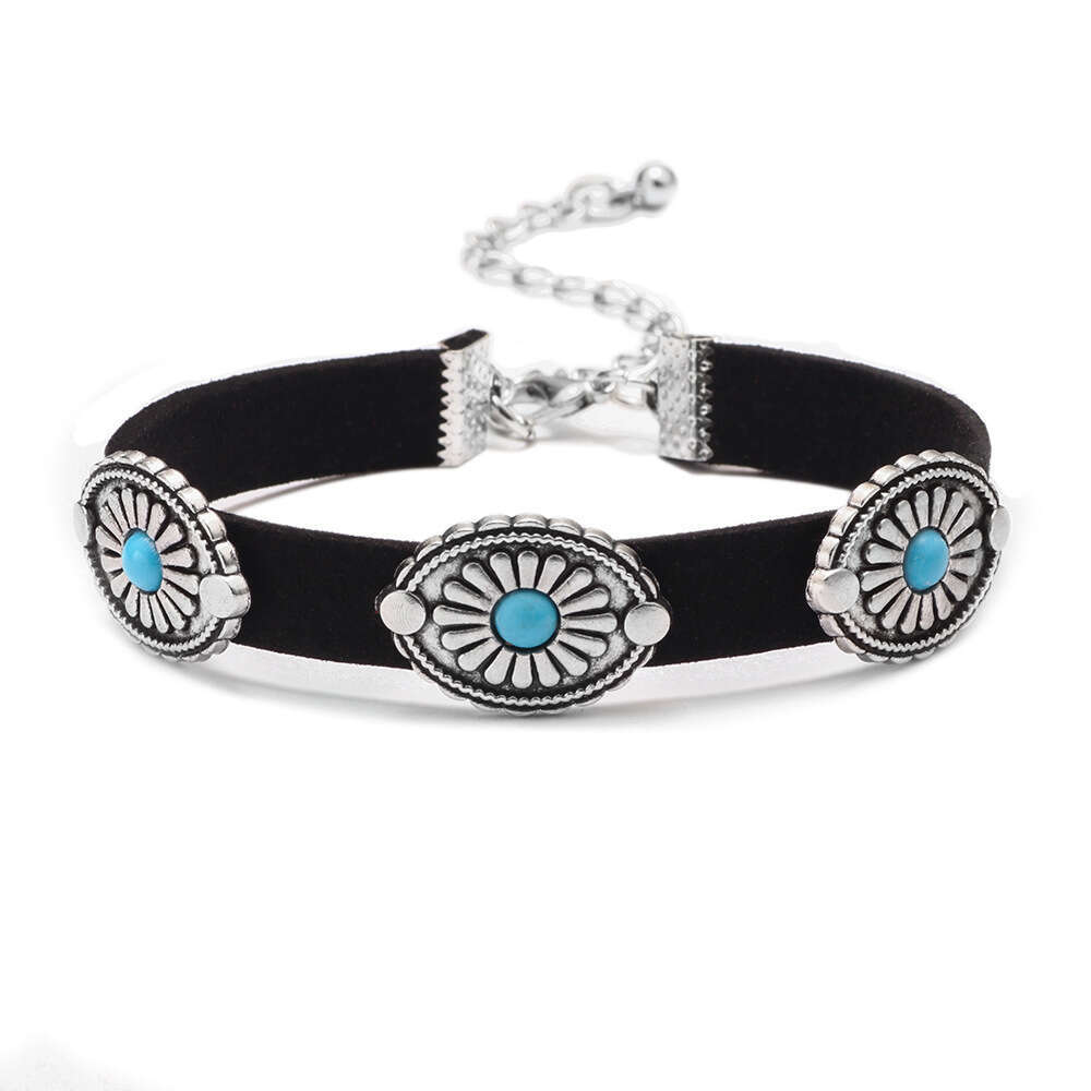 Fashion Metal Flower Plate Turquoise Korean Veet Necklace Choker Bohemian Neckchain Collar