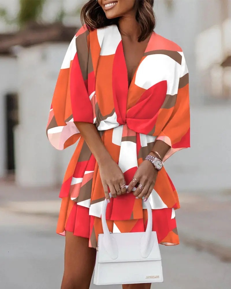 2022 fall V-neck loose bat sleeve print dress women