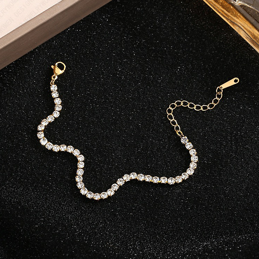 Designer Bracelet Bracelet for Women Stainless Gold Bangle Full Pave Bangles Luxury Jewlery Designer for Women Elegant Timeless Sparkling Gift Premium