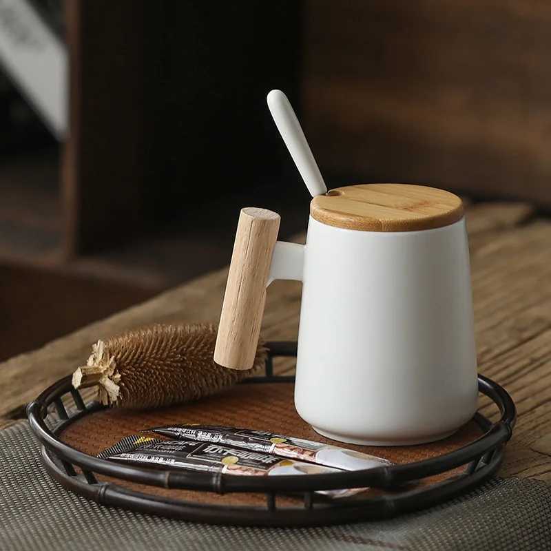 450ML Vintage Wooden Handle Ceramic Coffee Mug Nordic Design Lid Porcelain Tea Milk Cup Drinkware Gift for Couple Office Y251125