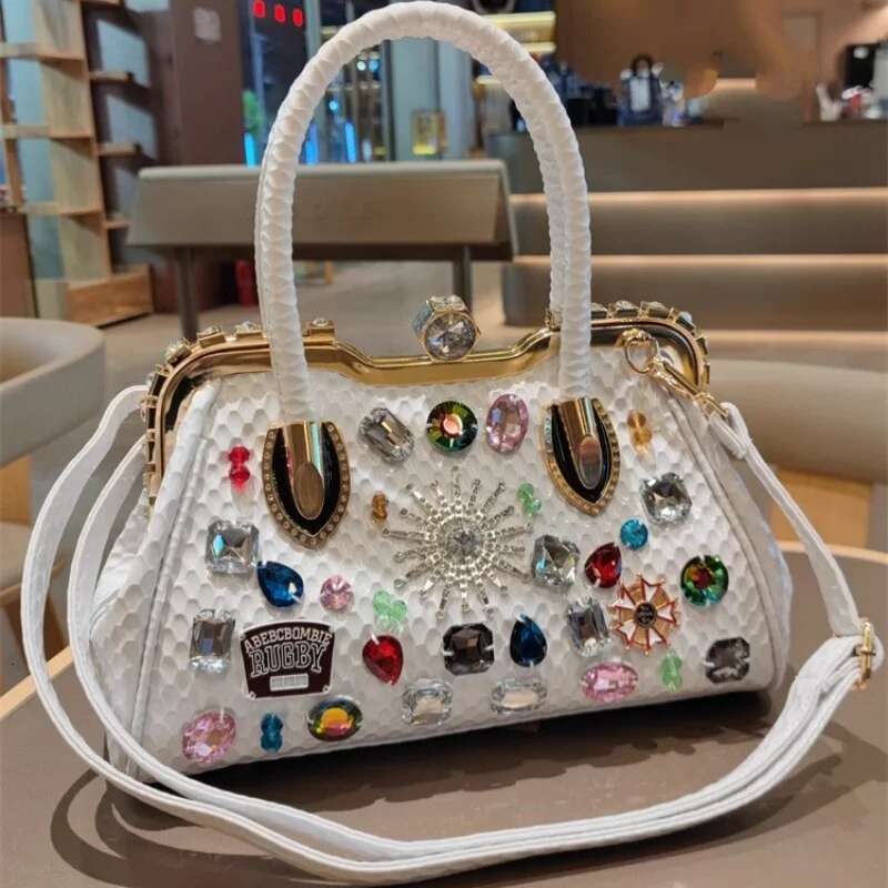 Spring and Autumn New Color Rhinestone Clip Lock Handbag Casual Dress Large-capacity One-shoulder Cross-body Women's Bag