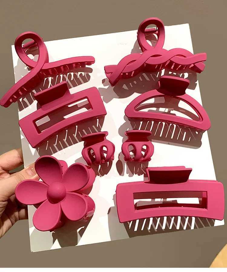 A set of 8 plastic hair clips including large hair clips simple hair clips and female hair accessories toolsT250425