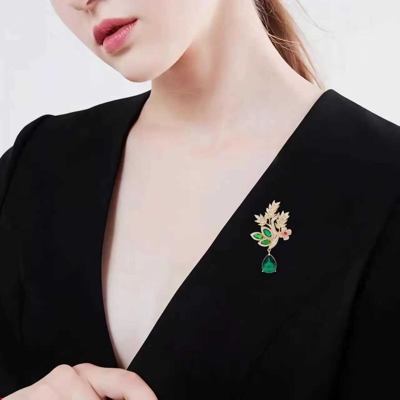 Fashion Bouquet Wheat Brooches For Women Flowers Plants Crystal Pendant Creative Pin Set Clothing Jewelry Accessories J251125