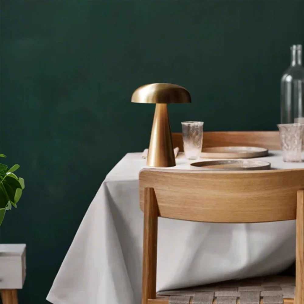 USB charging desk lamp Metal mushroom desk lamp charging Living Room Restaurant bar casual learning atmosphere light Touch nightM251125