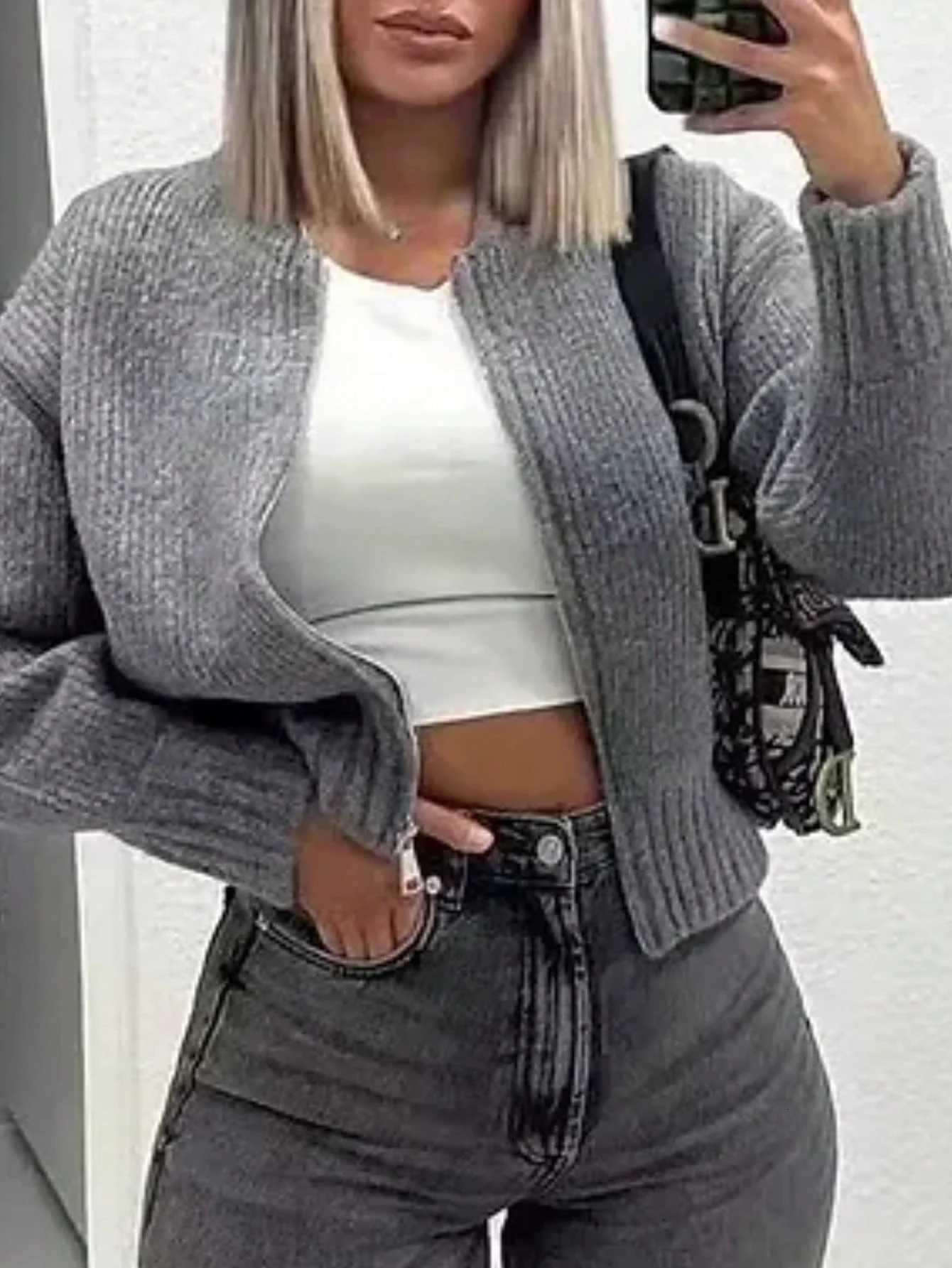 Lightweight Warm Womens Casual Crew Neck Cardigan Solid Color Fall Winter Fashion Chic Open Front Design with Chain DetaiT251125