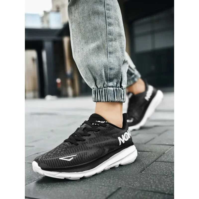 Ultra light running shoes mens sports training shoes shock-absorbing and rebounding mesh upper CLIMACOOL technologyC250425