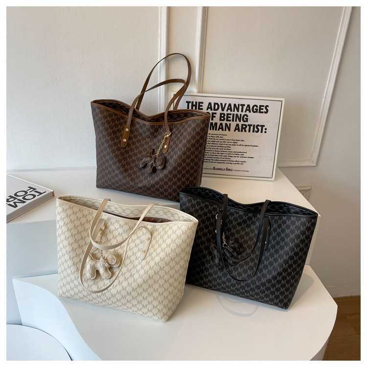 New Womens High Quality Large Capacity Womens Handbag Shoulder Womens Black Handbag High Quality Casual Handbag Sac Y250320