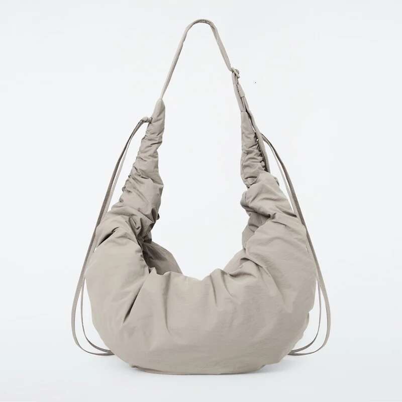 Designer Bag 2025 Fashion Ruched Half Moon Women Shoulder Bags Designer Nylon Hobos Crossbody Bag Casual Large Capacity Shipping Purses 2024 Luxury Ba