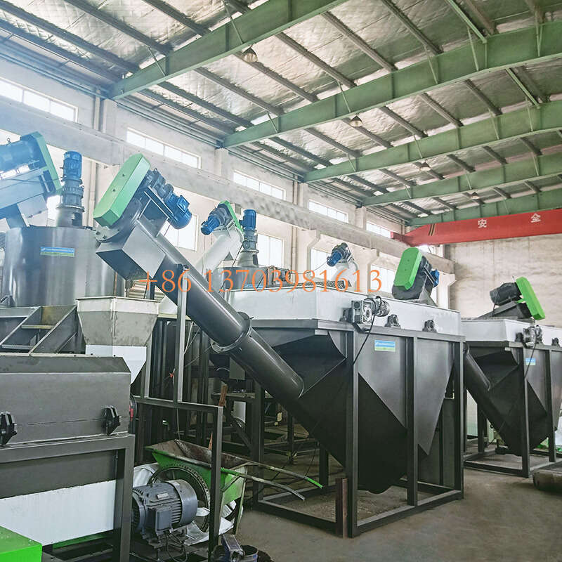 Complete PET Bottle Washing Recycling Line Low Water Consumption