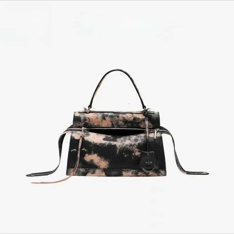 Designer bag New Arrival Black Leather TopHandle Satchel Shoulder Bag Large Capacity Zipper Closure Stylish Elegant Luxury Women's Handbag Trendy