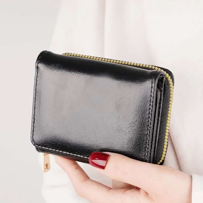 1Pc Ladies' Short Wallet Lightweight Fashion Suitable Work & Business ID Credit Card Christmas Gift For Young Girl