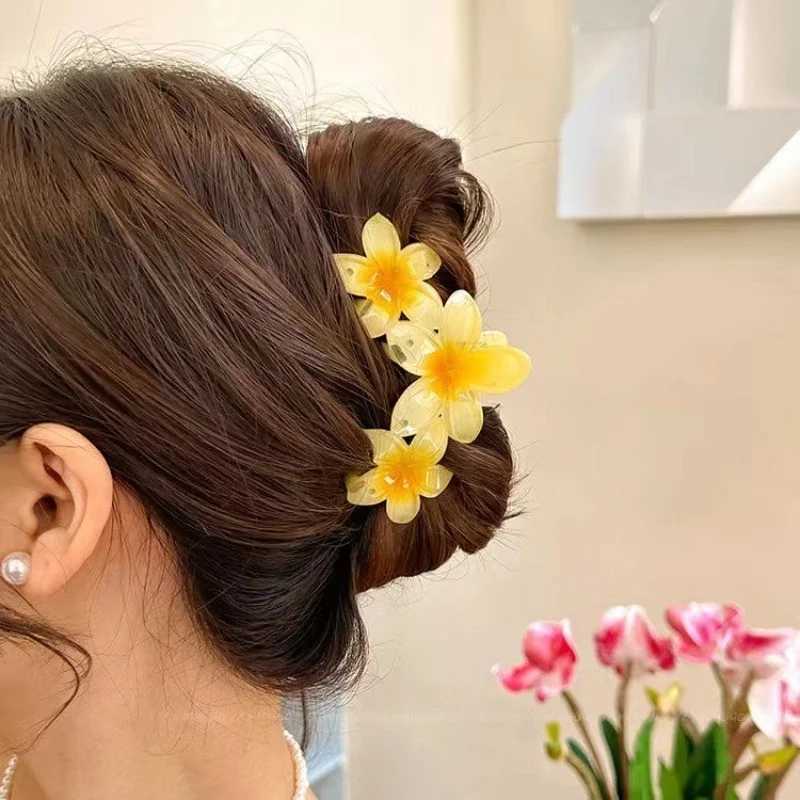 Candy colors large flower hair clip is suitable for womens elegant and tempting shark clip fashion girls hair clawsT250425