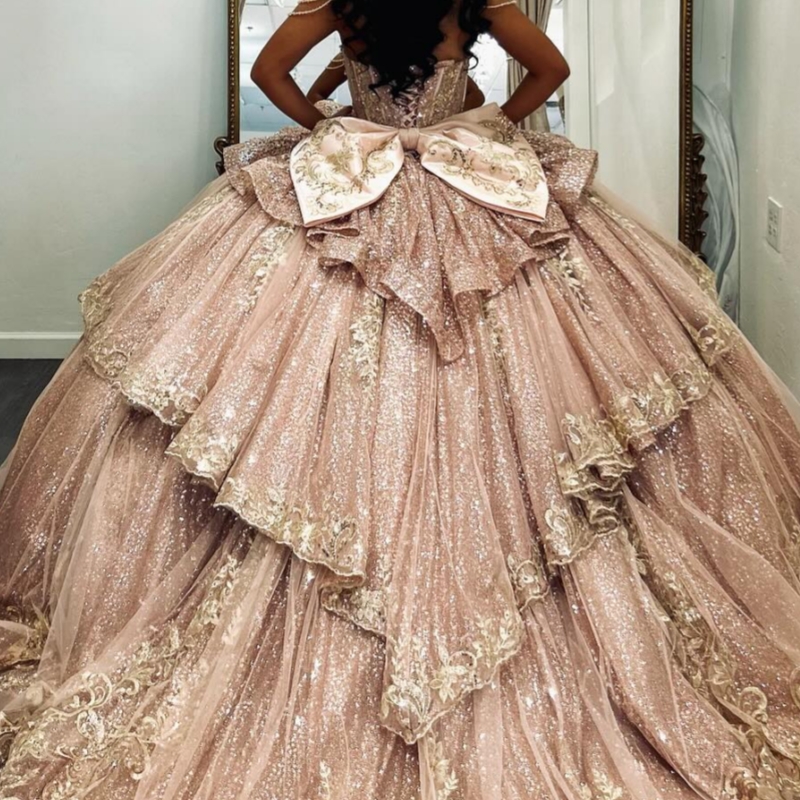 Pink Shiny Quinceanera Dresses Off Shoulder Ball Gown Sweet 16 Dress Applique Lace Beads Bow Birthday Party Vestidos 15 De Anos