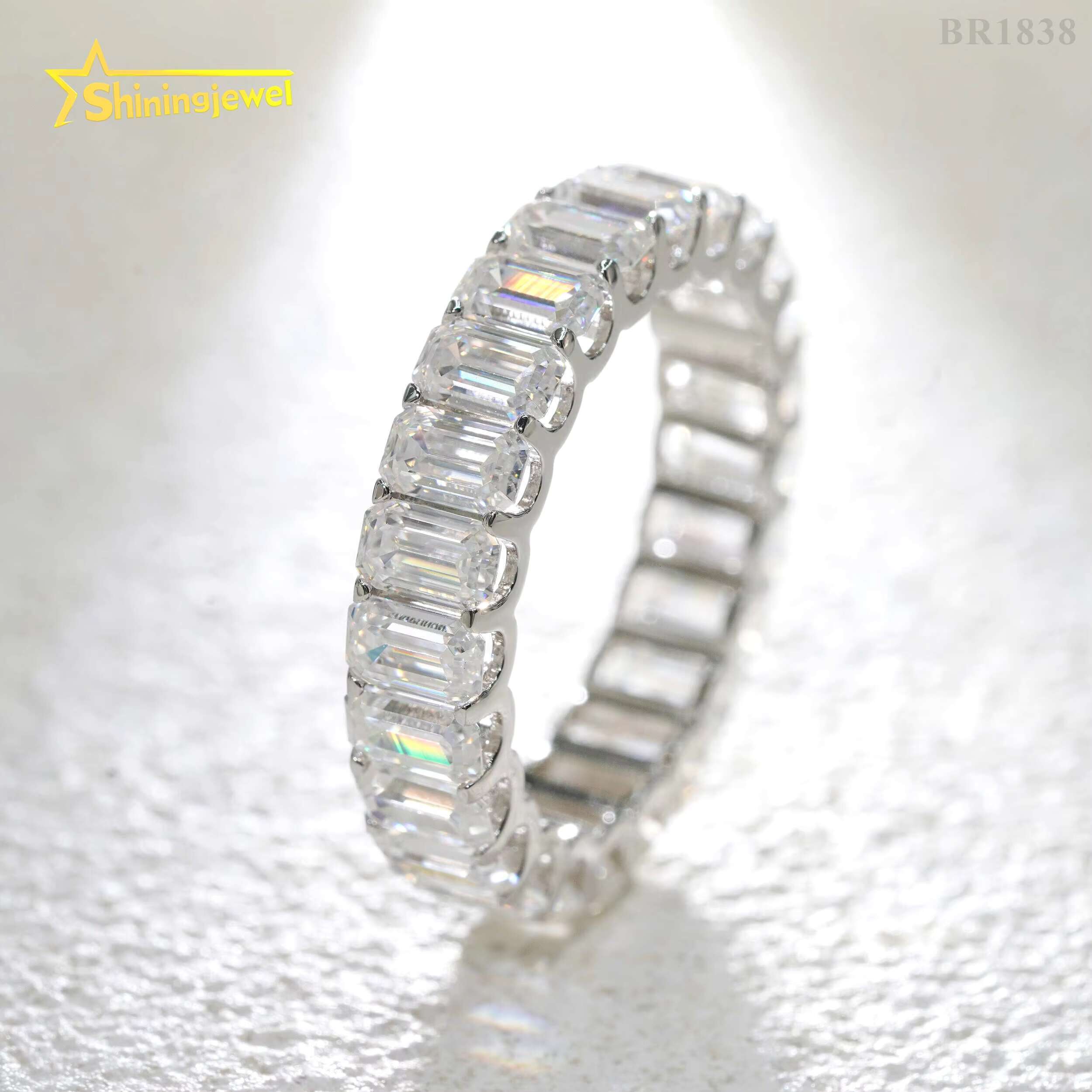 Hot Selling High Quality 925 Silver Engagement Eternity Band 3*5mm 4*6mm 5*7mm Emerald Cut Moissanite Ring