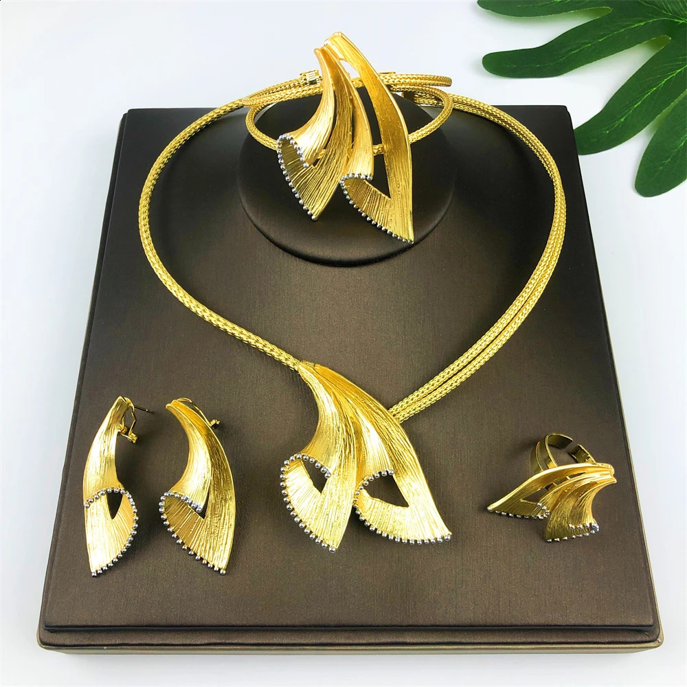 Italy 18K Gold Plated Jewelry Set For Women Two Tone Open Bangle Earrings Necklace Ring 4Pcs Set Jewelry Wedding Party 250417