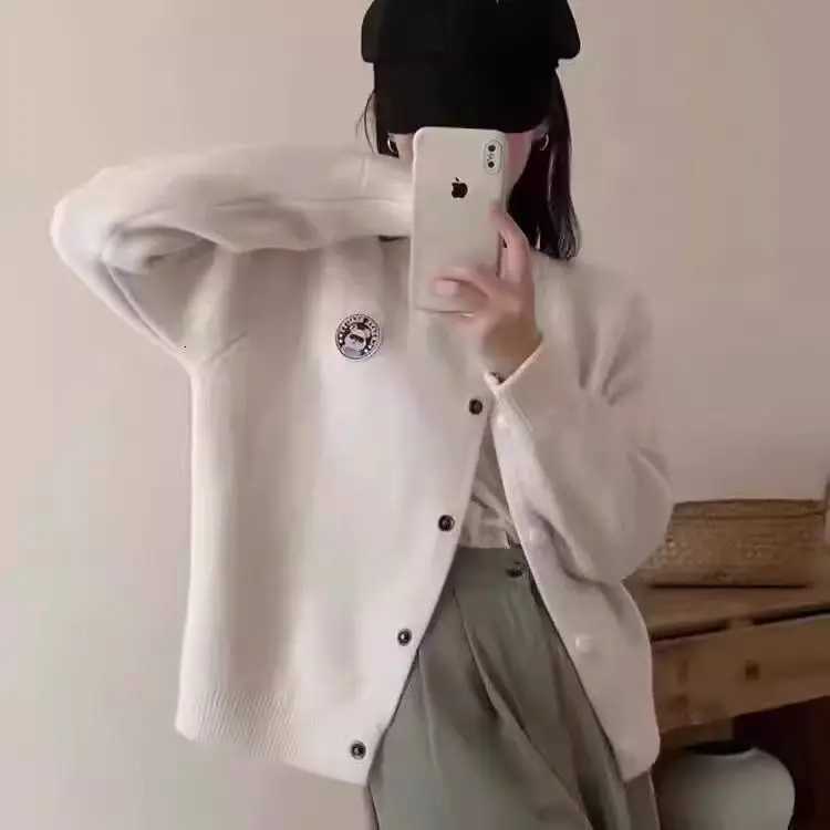 2025 Autumn Winter New Embroidered Round Neck Knitted Cardigan Loose Fit Bear Patchwork Coat Women Casual OutwearT251125