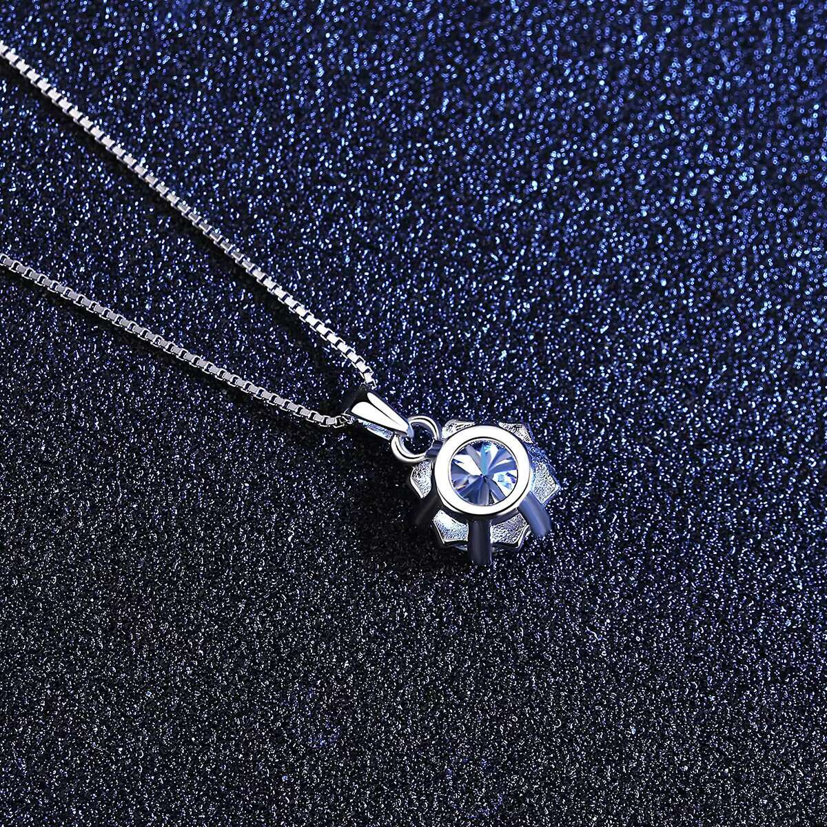 CZCITY Moissanite 1ct Diamond Pendant Necklace 925 Sterling Silver Necklace Heart ClawMoissanite Jewelry