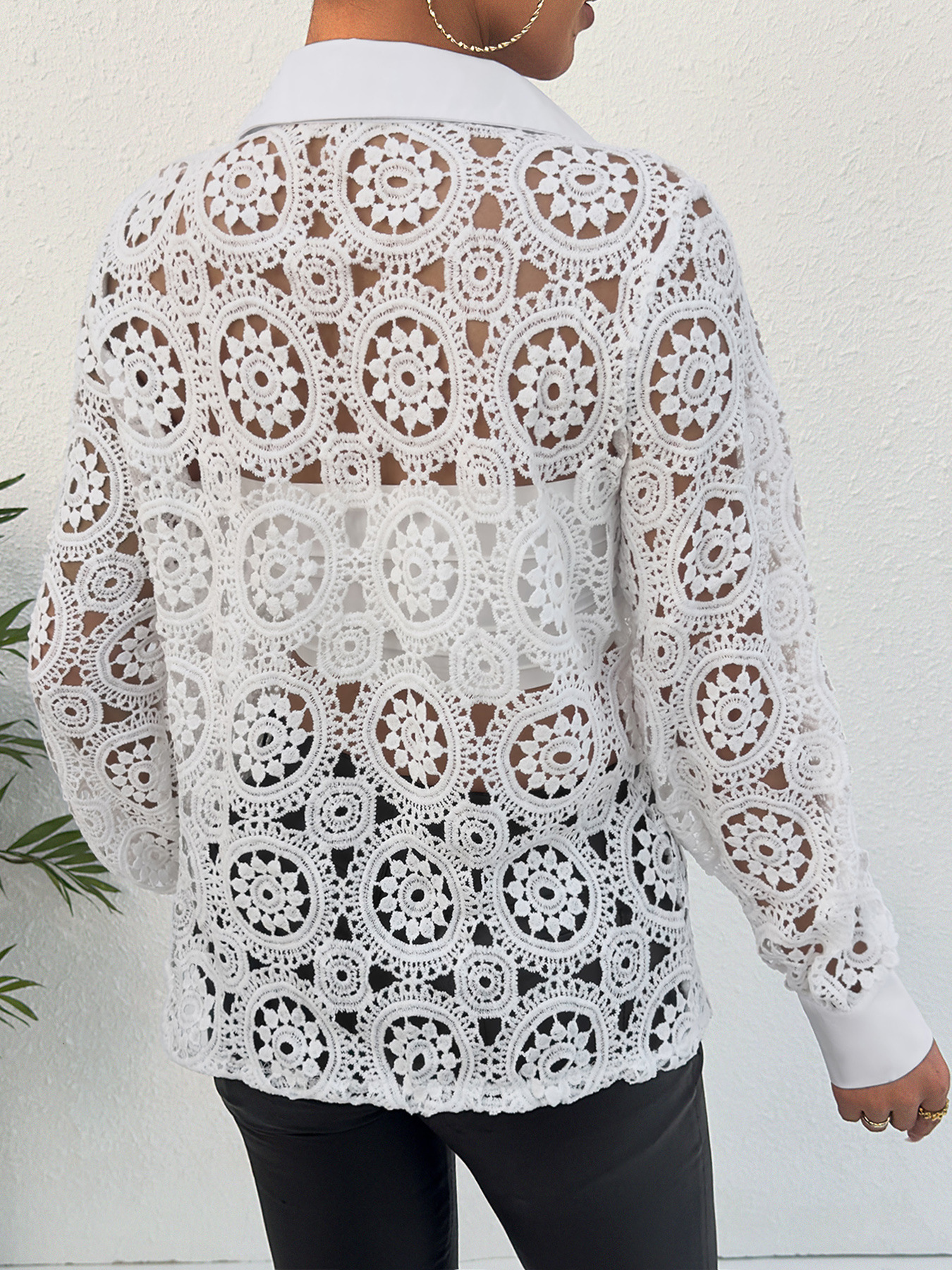 2024 Spring New Long sleeved Lace V-neck Womens Shirt Womens Wear