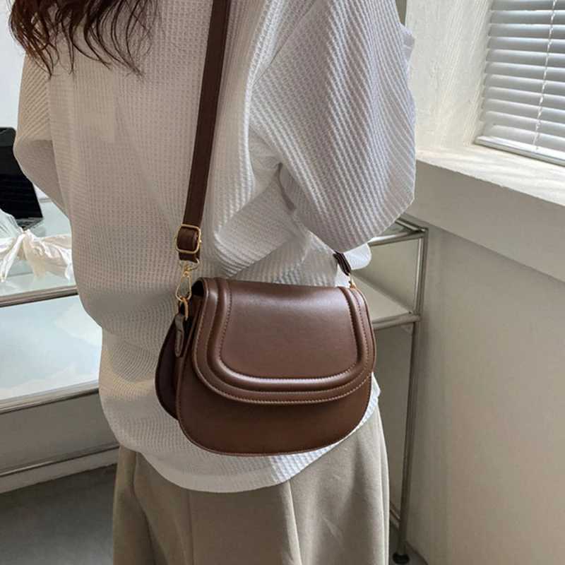 2024 New Womens Single Shoulder Ten Font Small Bag Spring/Summer Simple Edition Handbag Ins Fashion Messenger Bag W250421