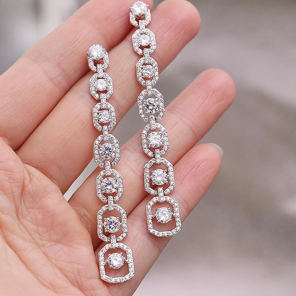 Huitan Aesthetic Womens Long Hanging Earrings Silver Fashion Engagement Wedding Earrings Jewelry 250422