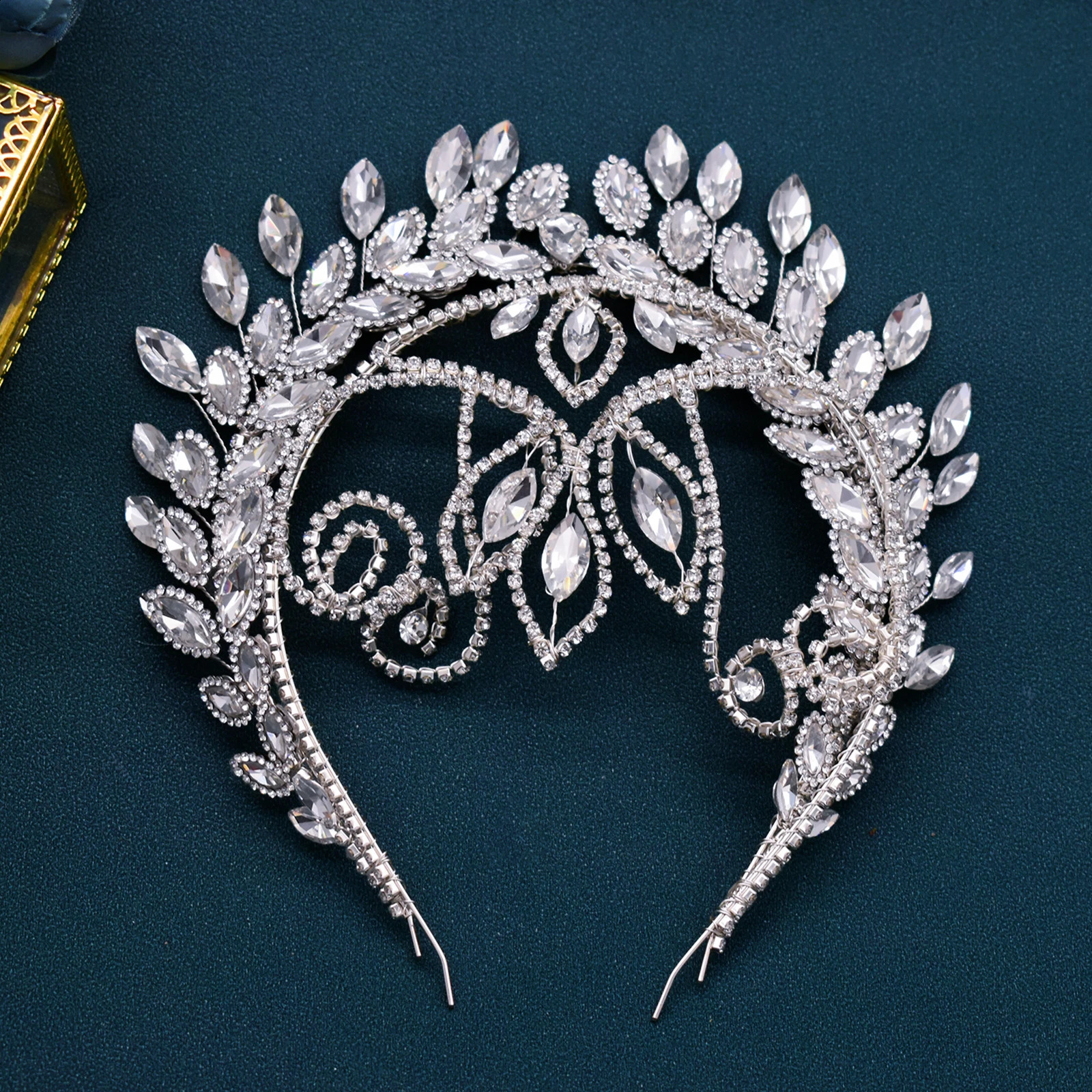 DZ130 Crystal Bridal Tiaras And Crowns Rhinestone Prom Diadem Headband Wedding Hair Accessories Jewelry Bride Hairbands 250420