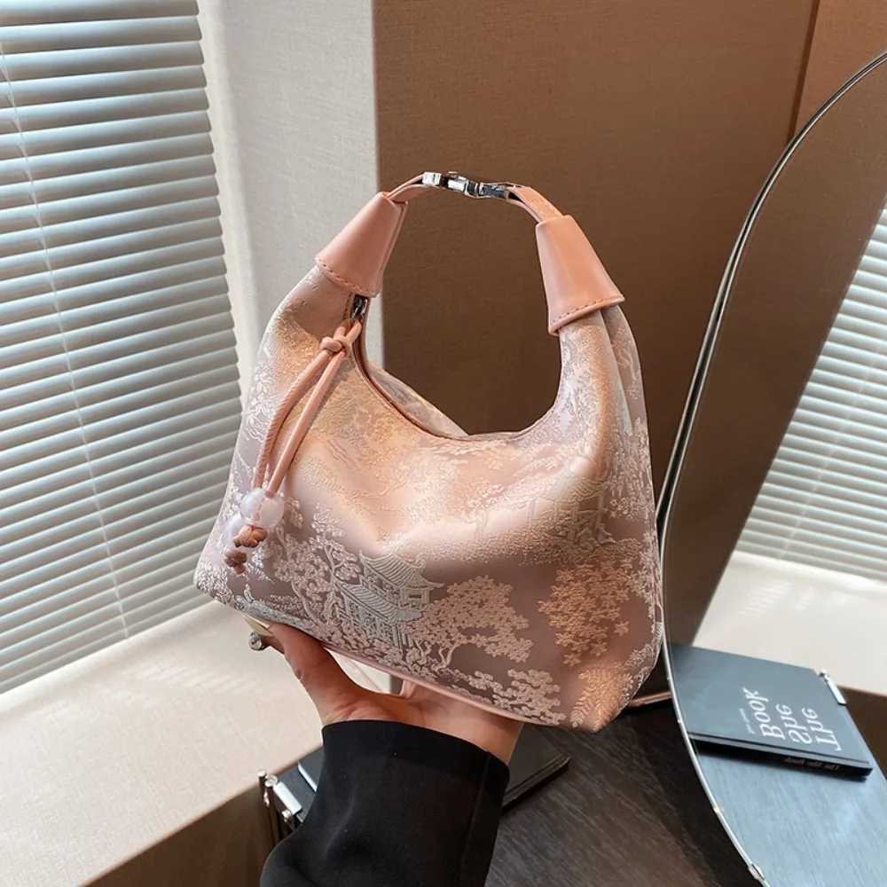 Cross body bag embroidered with Chinese style handbag canvas adjustable pea wallet zipper luxury cheongsam shopping bag W250421