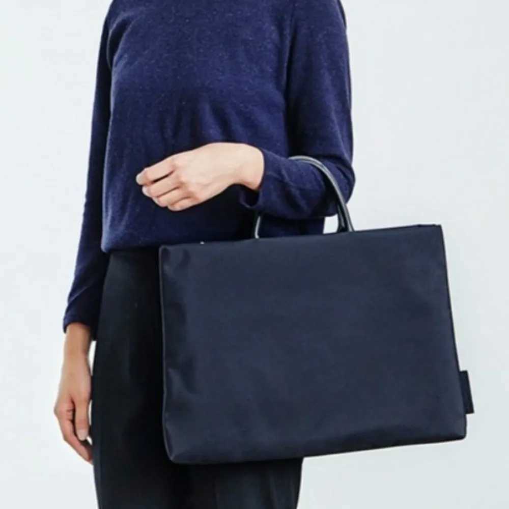 Versatile Waterproof Laptop Bag Soft Fashionable Laptop Sleeve Bag Nylon Document Bag for WomenT251125