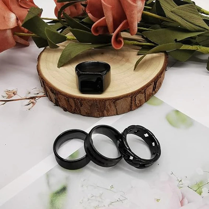 4Pcs Stainless Steel Black Signet Solid Biker Ring For Men Polished Matte Grooved Edges Cuban Link Band Rings Set Size 7-12 250425