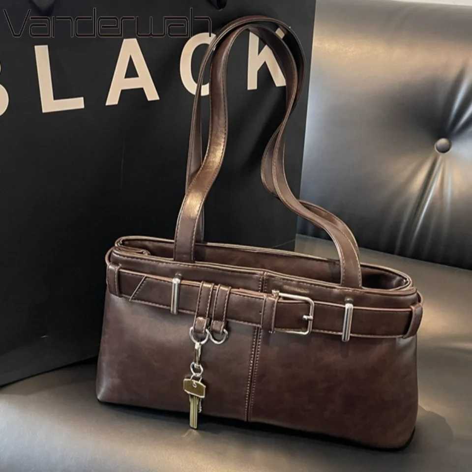 Retro lingerie shoulder bag with keychain large capacity popular womens bag with Pu leather womens handbag W250421