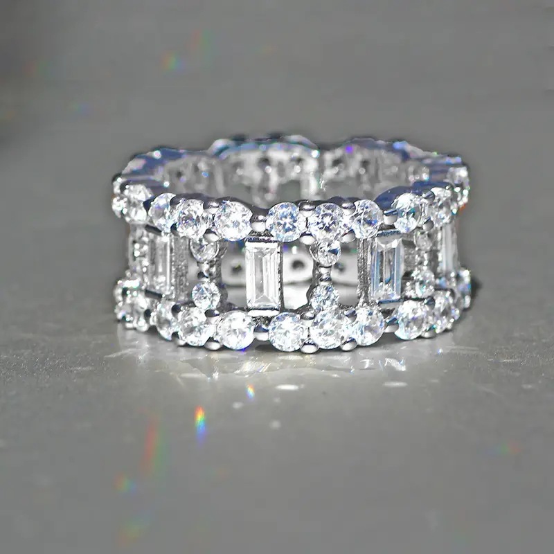2025 Top Designer Sell Elegant Luxury Jewelry 925 Sterling Silver Fill T Princess Cut White 5A Zircon CZ Diamond Gemstones Party Women Wedding Engagem