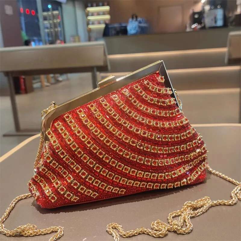 Spring and summer new metal frame rhinestone clutch crystal banquet dress chain handbag one-shoulder cross-body women's bag
