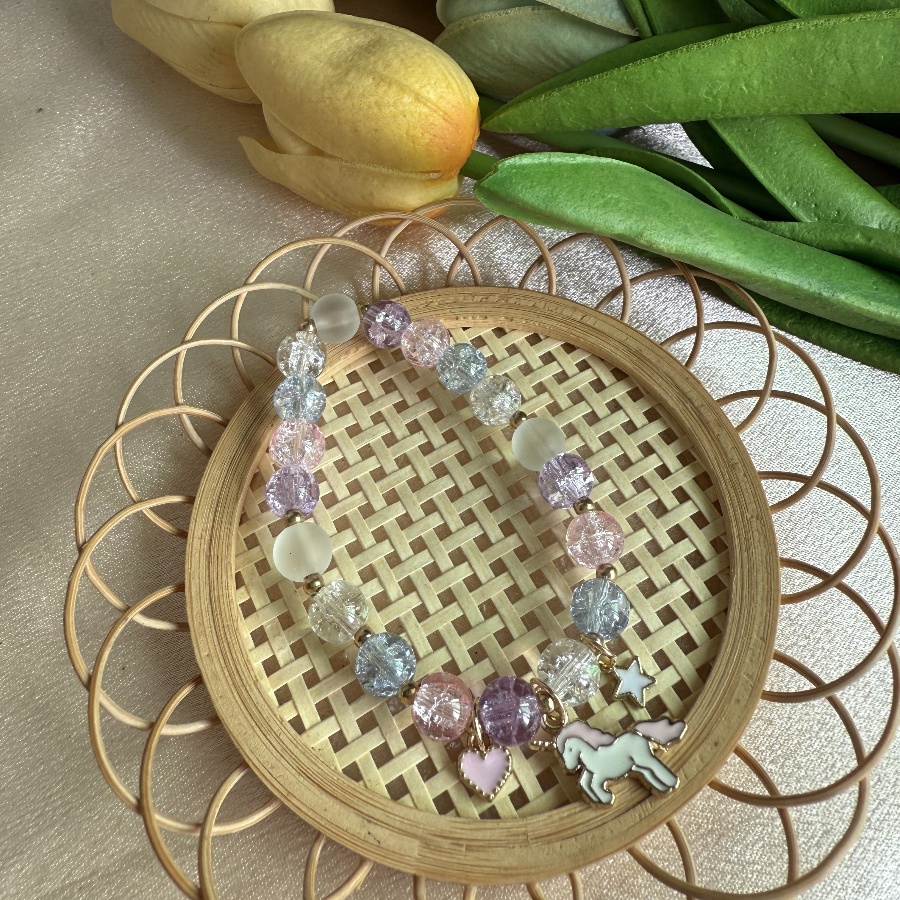 Charming Multi-colored Glass Beads Bracelet Featuring Tiny Horseshoe Charms