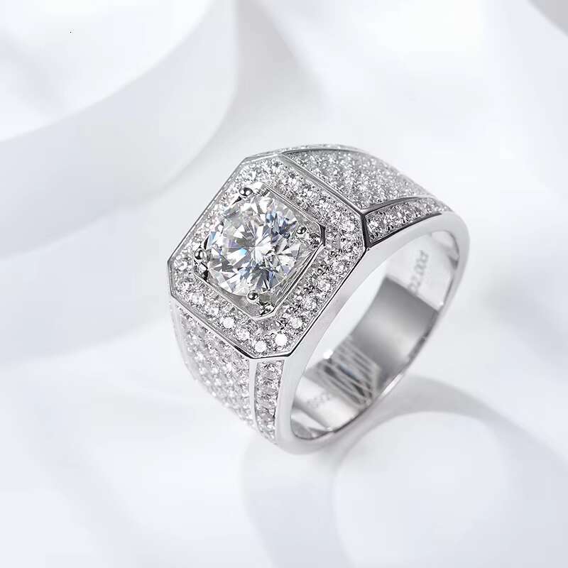 Hot Sale Moissanite Silver Ring Huge Stocks Engagement Rings 1-5CT Moissanite Center Stone Engagement Men Ring.