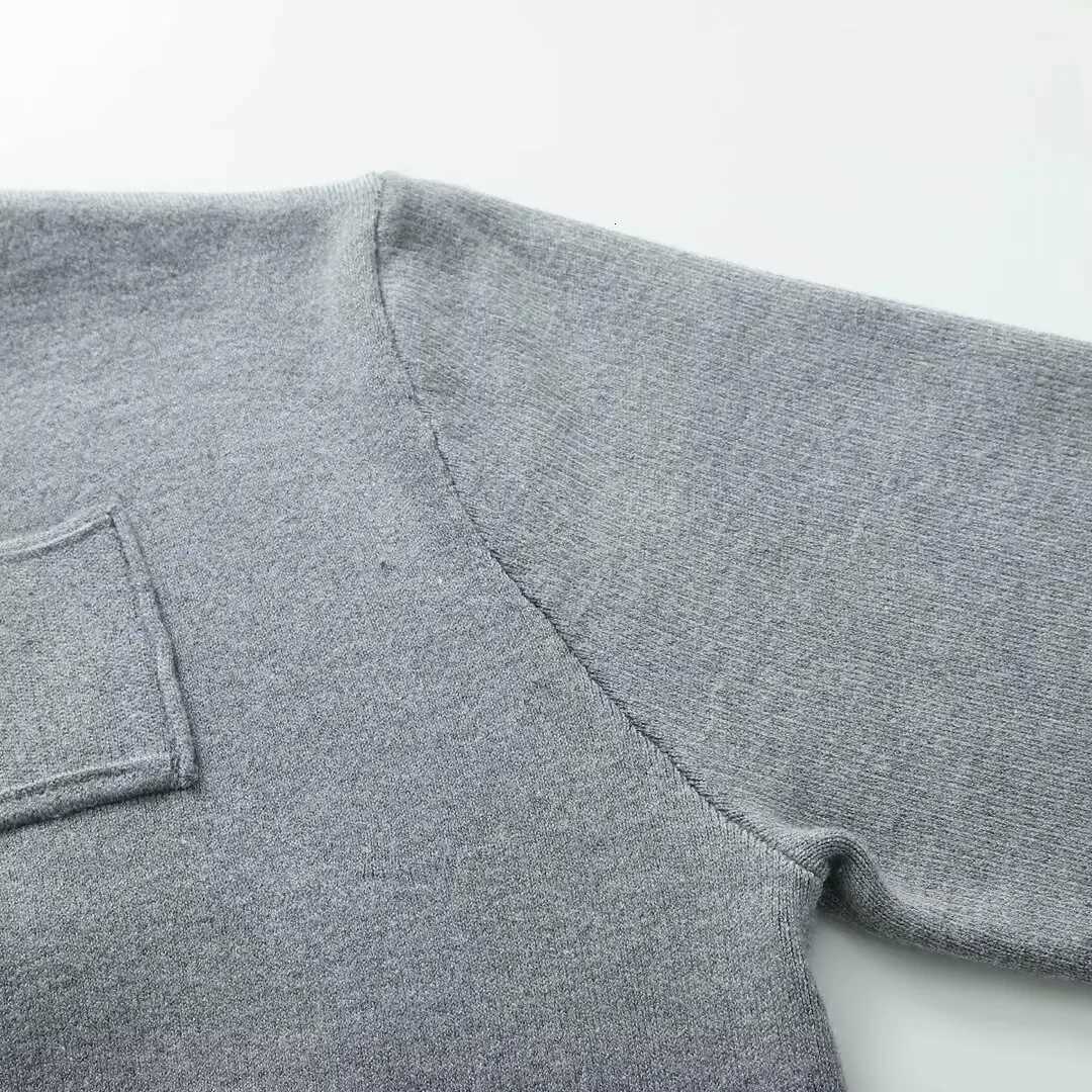 Womens Knitted Cardigan with Shoulder Pads Long Sleeve Round Neck Spring New Style Knitted CardiganT251125