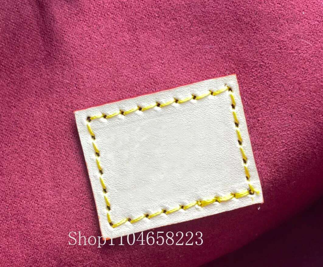 2025 High Quality Women's Bag New Handbags Rivet Real Leather Shoulder Cross Bags Size 22*13Cm