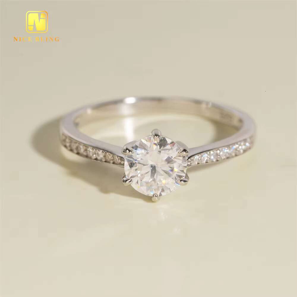 Fashion Classical Round Shaped Eternity Trendy Moissanite Wedding Ring 6 Claws Round Brilliant Cut Moissanite Engagement Ring