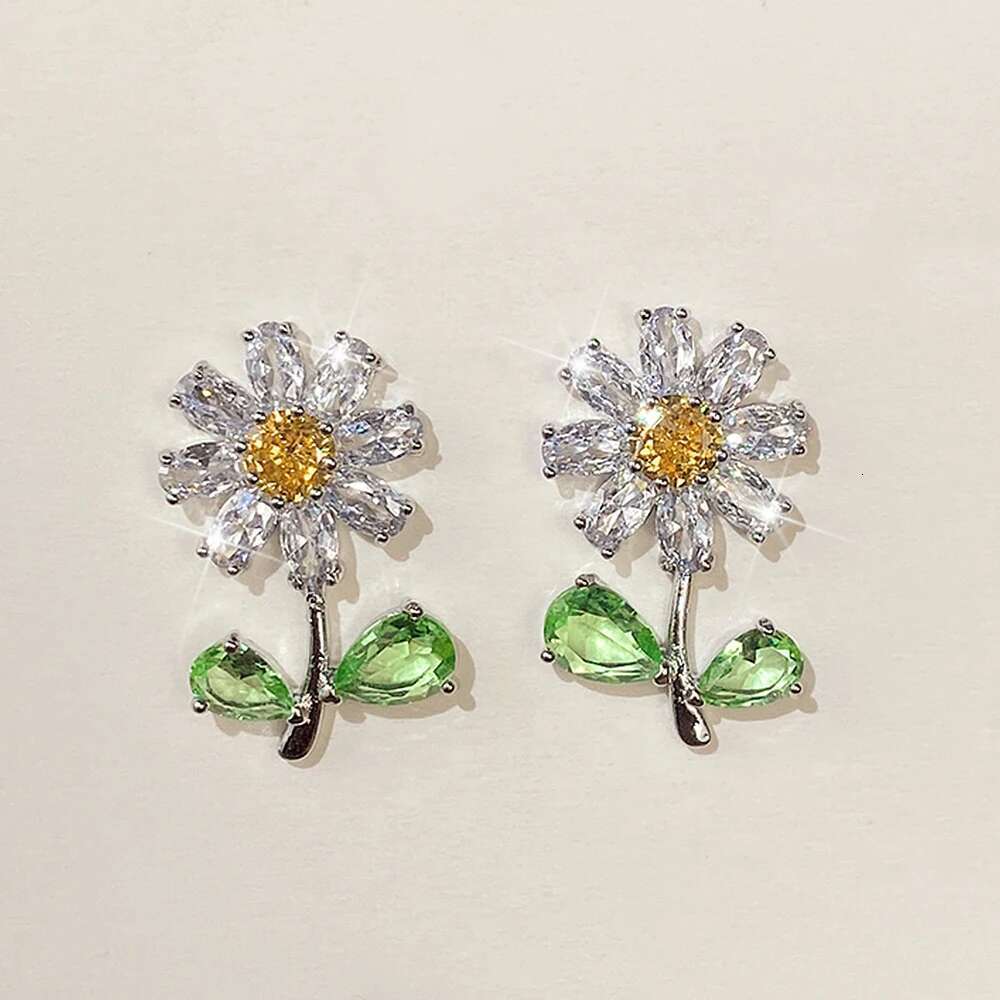 Huitan Women Daisy Stud With Green Leaf Yellow Flower Fancy Ear Accessories For Party CZ Earrings Trendy Jewelry