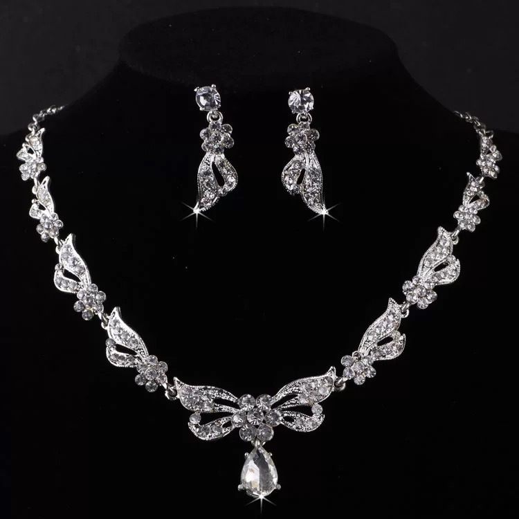 Exquisite Super Sparkling Crystal Necklace and Earrings Set Bridal Jewelry Wedding Dress Accessories Evening Party Earrings251017