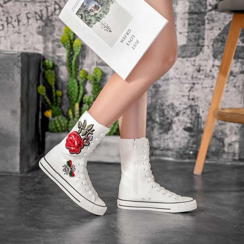 Spring and summer new medium-sized lace-up side zipper embroidered canvas casual fashion flat large size women's shoes