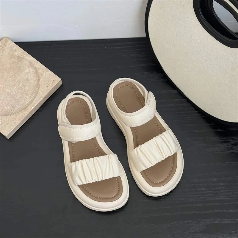 Summer fashion casual comfortable girl elegant and cute open toe wear-resistant beach thick sole non slip sandals 250424